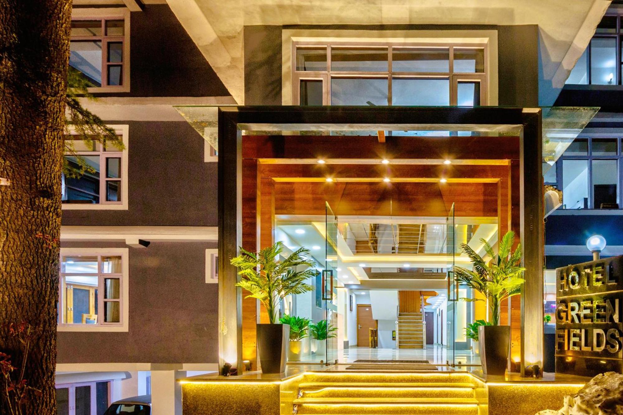 Hotel Greenfields Manāli Екстериор снимка