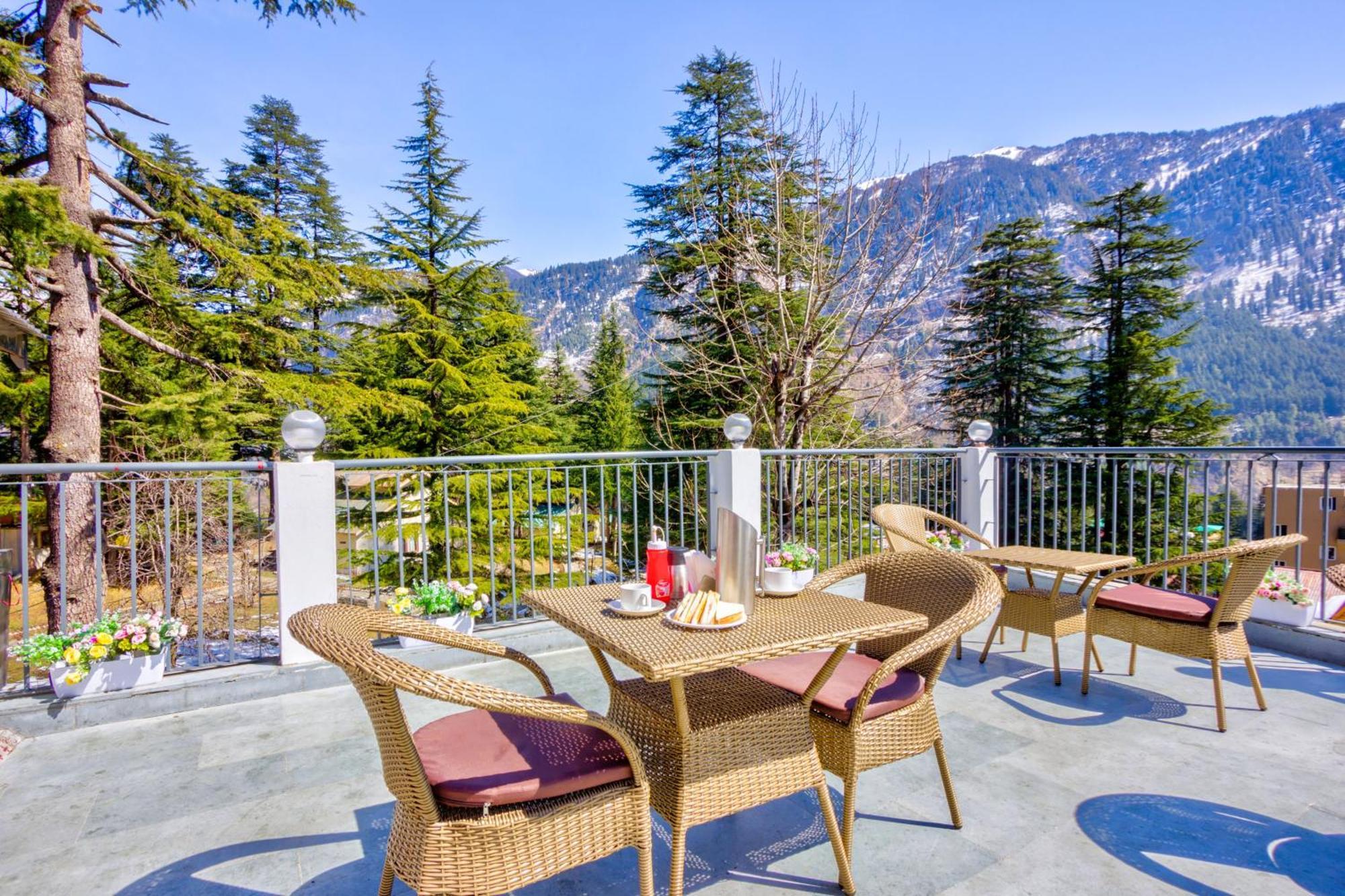 Hotel Greenfields Manāli Екстериор снимка