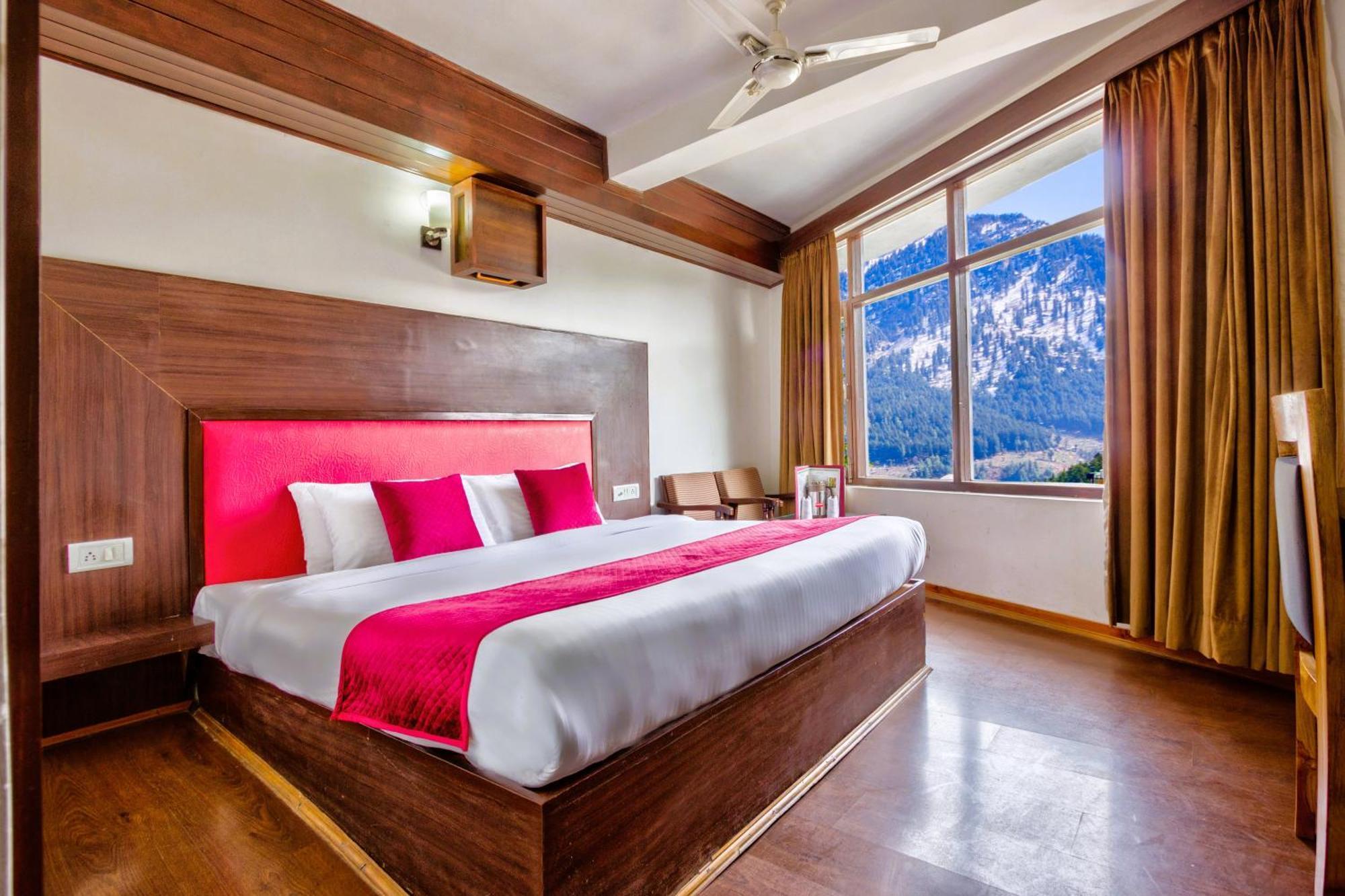Hotel Greenfields Manāli Екстериор снимка