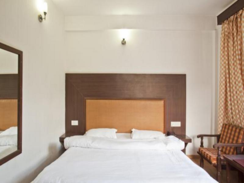 Hotel Greenfields Manāli Екстериор снимка