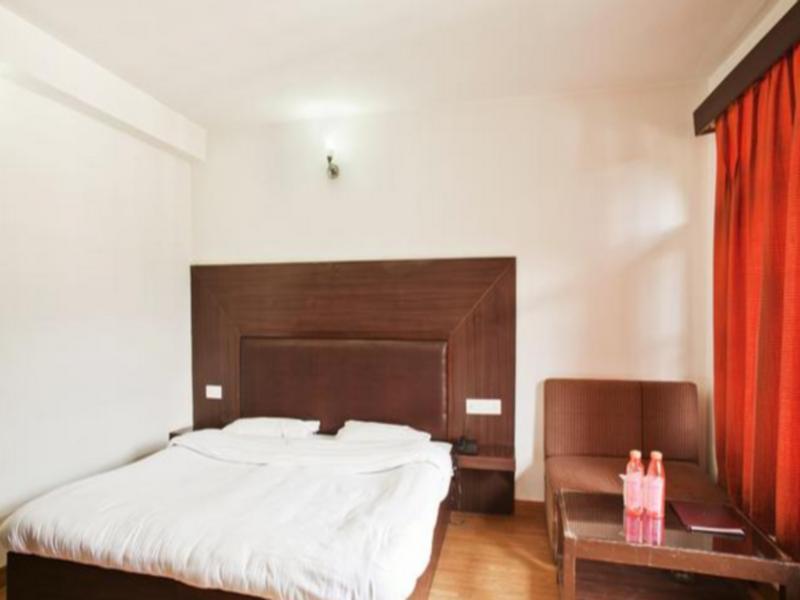 Hotel Greenfields Manāli Екстериор снимка