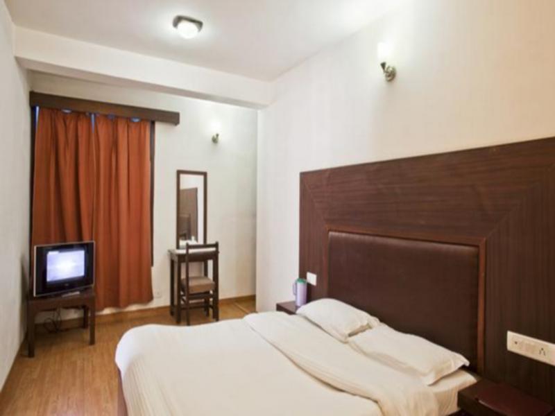 Hotel Greenfields Manāli Екстериор снимка